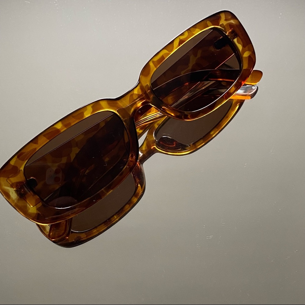Narrow Rectangle Sunglasses